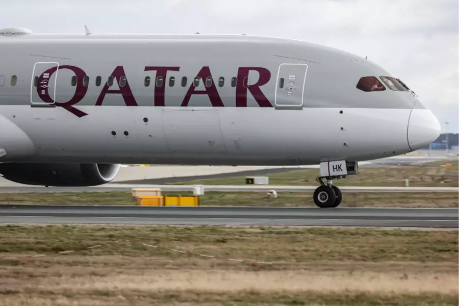 Рейс Qatar Airways Доха-Дублин пострадал от турбулентности, 12 человек ранены