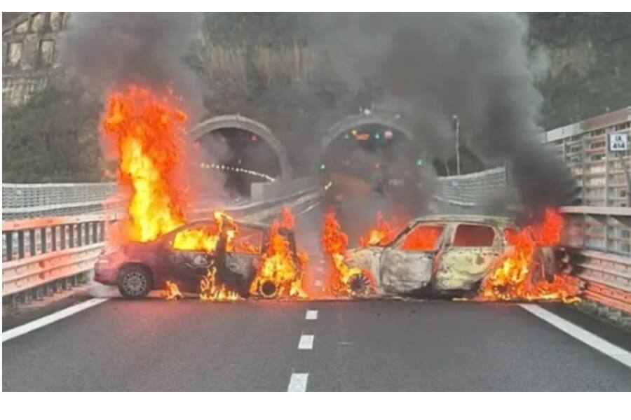 ОГРАБЛЕНИЕ ПО ИТАЛЬЯНСКИ: в Калабрии грабители похитили из бронированного фургона около 2 млн евро