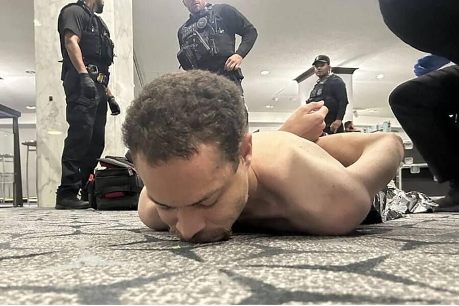 Стрелок с гала-вечера СМИ официально обвинён в покушении на Трампа