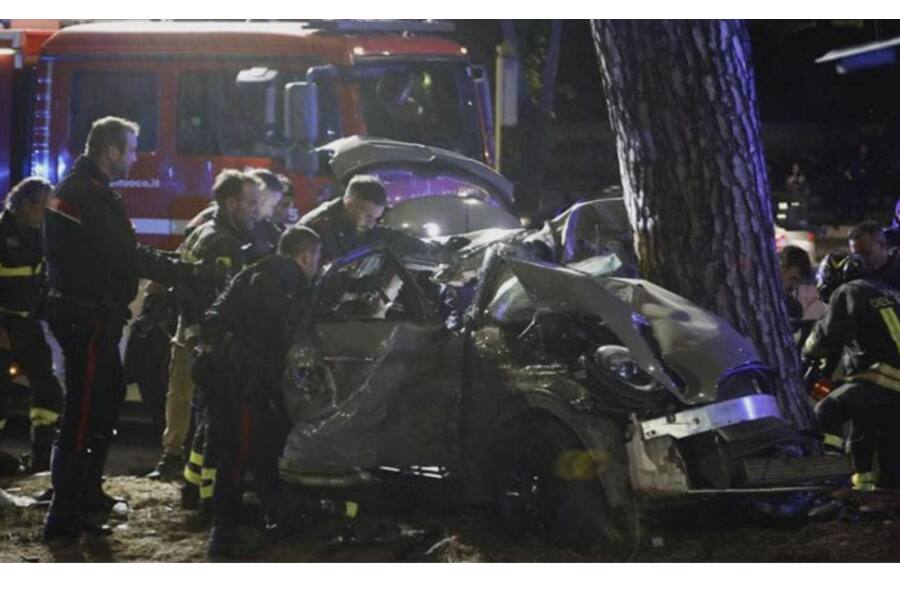 Смертельная авария в Риме: на проспекте Коломбо погибла 20-летняя девушка