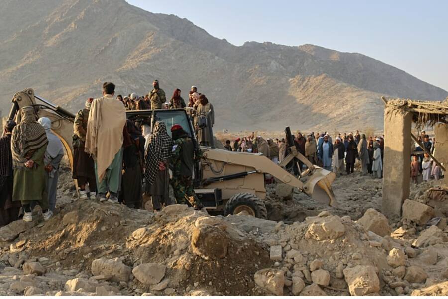 Пакистан объявил «открытую войну» Афганистану после авианалётов и ответных ударов