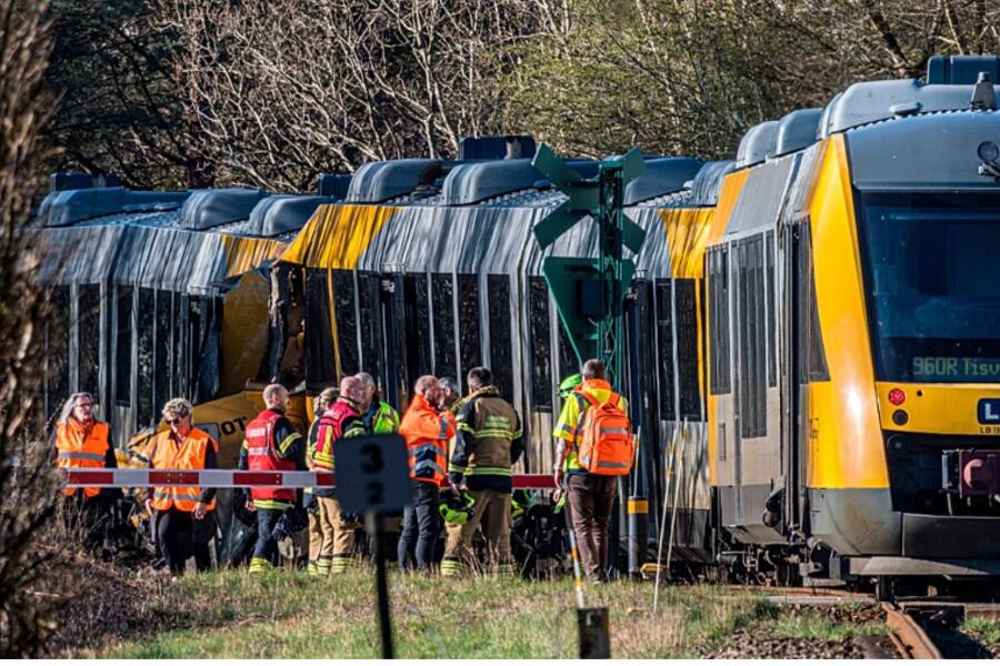 В Дании столкнулись два пассажирских поезда, 17 человек ранены
