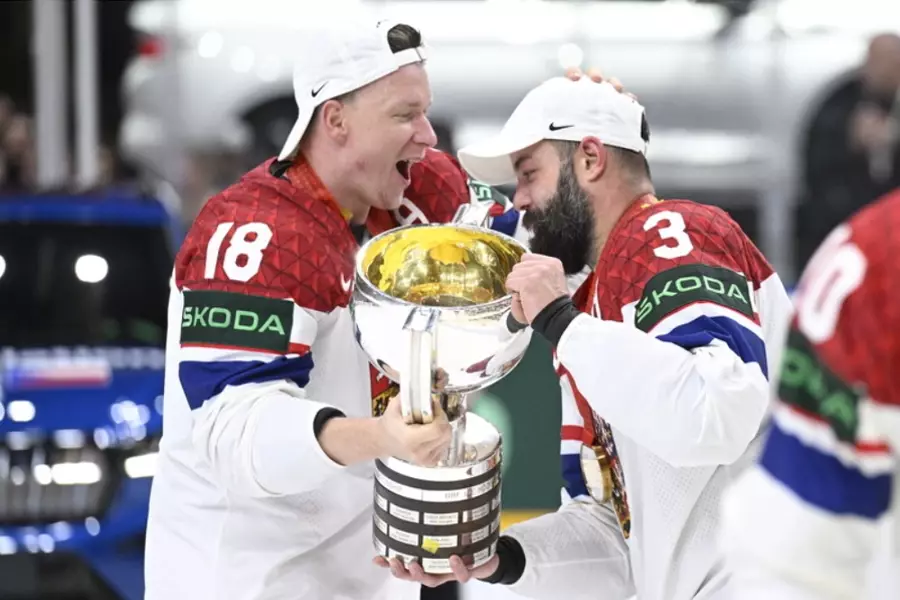 Чехия празднует победу забрав золото на чемпионате мира по хоккею спустя 14 лет