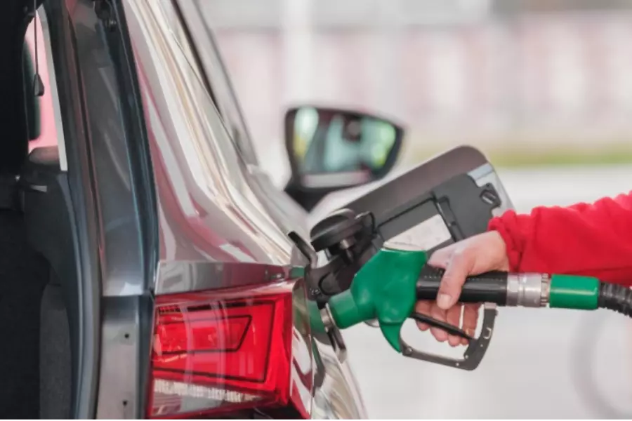 Италия снижает акцизы на топливо на фоне роста цен из-за войны с Ираном