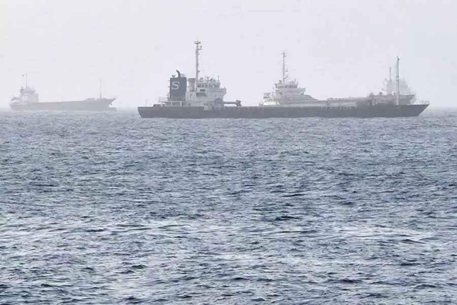 Иран атаковал базу США в Иордании и три танкера в Ормузском проливе, нефть подорожала