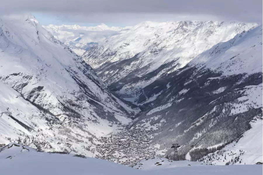 В швейцарских Альпах спасатели нашли пять погибших лыжников