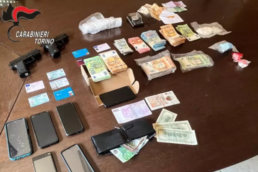 В Пьемонте задержан 39-летний мужчина с наркотиками и 47 770 евро