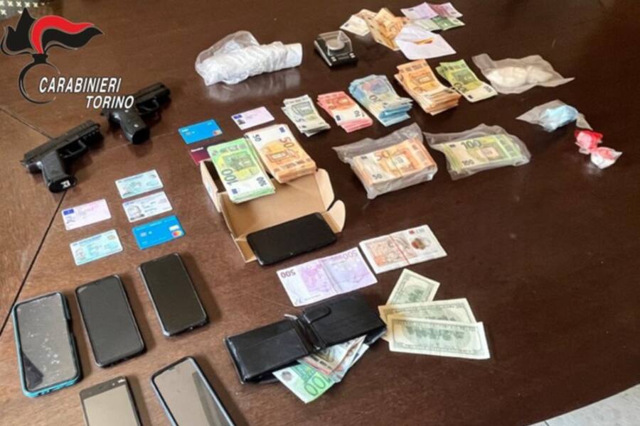 В Пьемонте задержан 39-летний мужчина с наркотиками и 47 770 евро