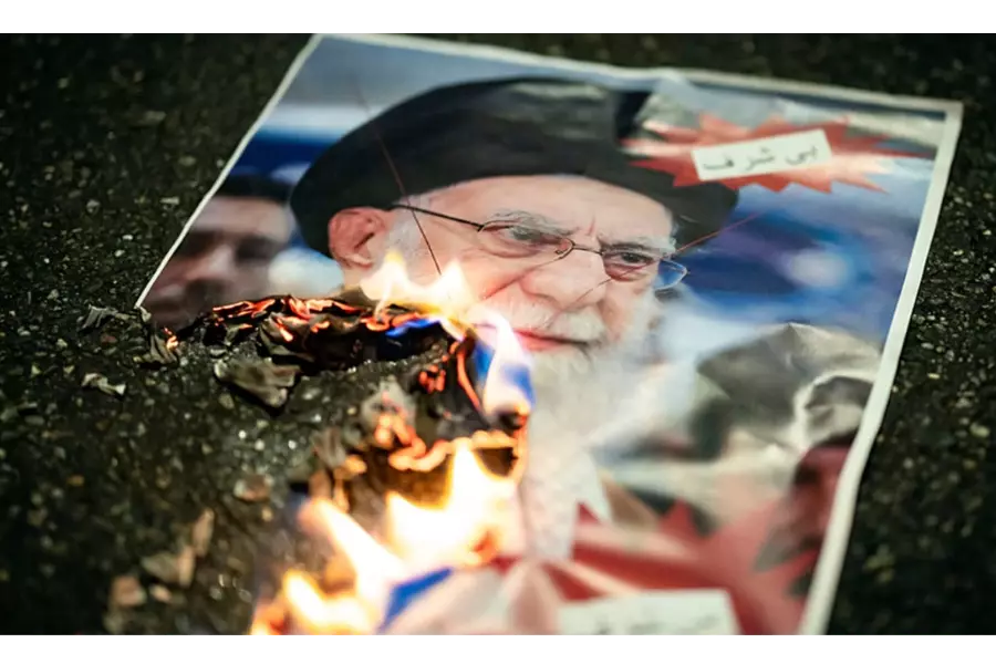 Тегеран подтвердил гибель Али Хаменеи после ударов США и Израиля