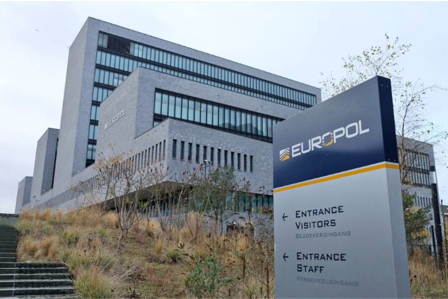 Европол предупредил о росте влияния организованной преступности в Евросоюзе
