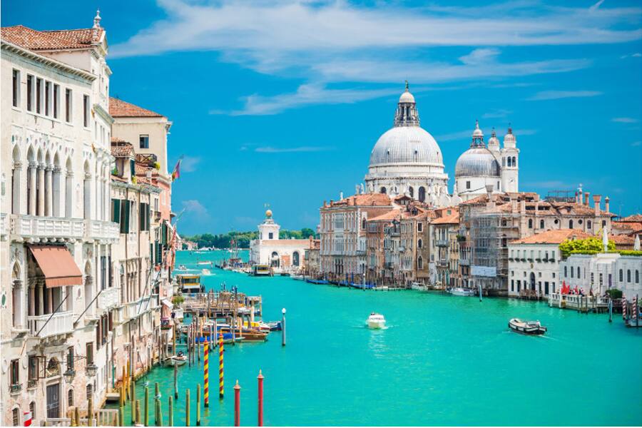 Венеция начнет взимать плату с туристов с этого месяца