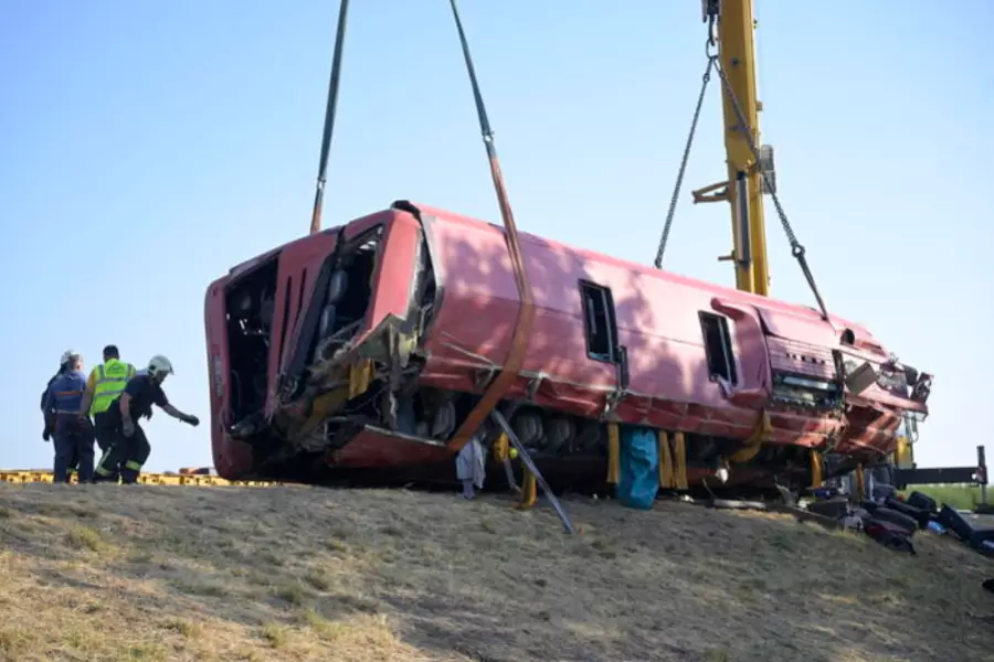 В Венгрии перевернулся автобус с польскими паломниками погибли 12 человек