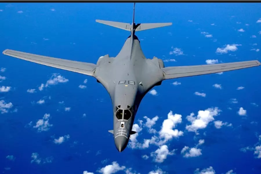 США перебросили сверхзвуковой бомбардировщик B-1 в Великобританию на фоне войны с Ираном