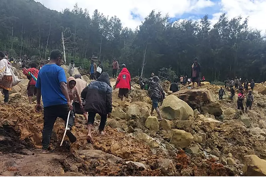 В Папуа-Новой Гвинее более 300 человек были погребены под завалами от оползня