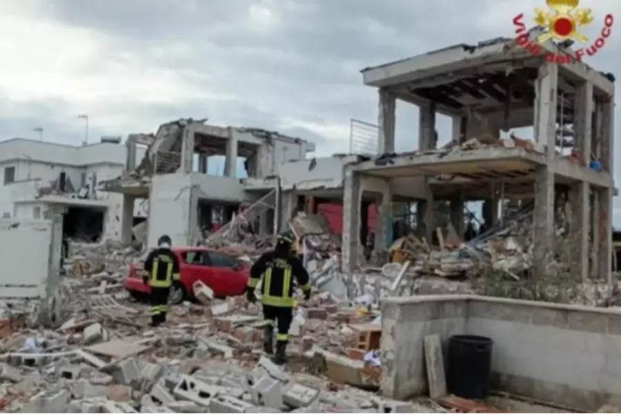 Мощный взрыв в Риме разрушил жилой дом: есть тяжело раненые