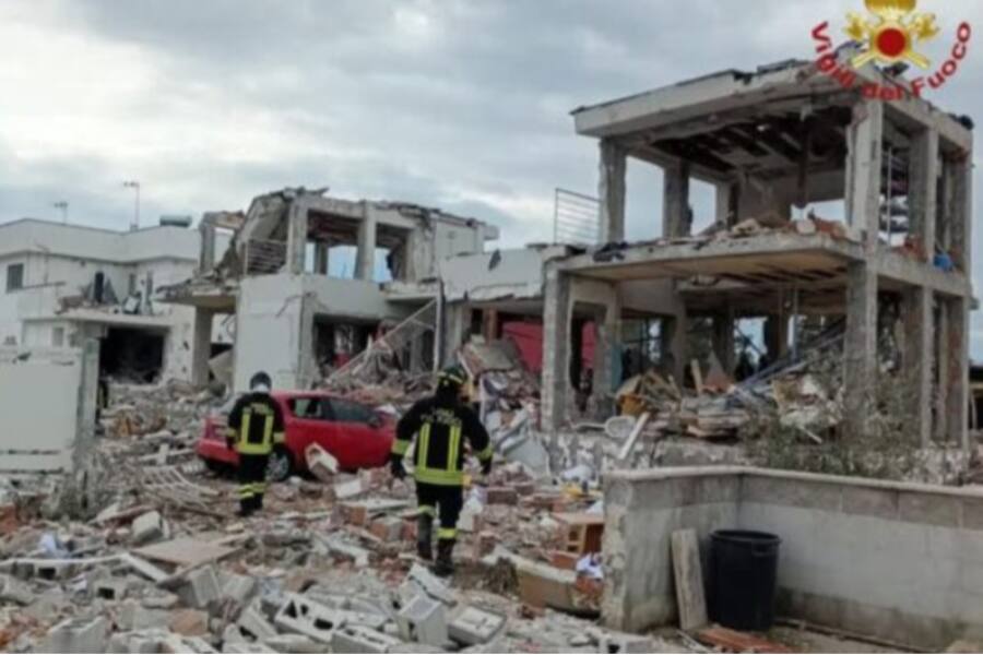 Мощный взрыв в Риме разрушил жилой дом: есть тяжело раненые