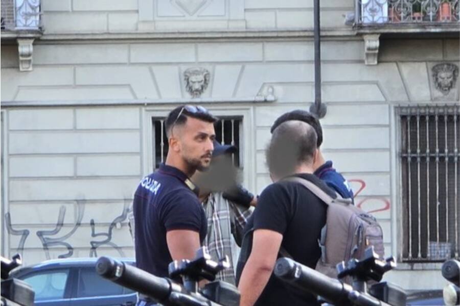 В Турине задержан мужчина на улице в районе Реджо Парко