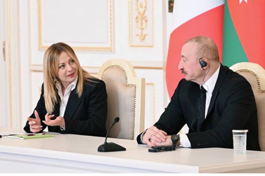 Мелони в Баку: ставка на газ и новую энергетическую ось Европы
