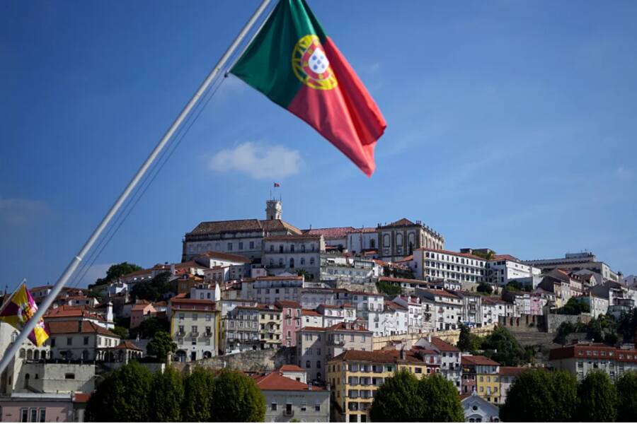 Португалия пересмотрит статус временной защиты для студентов-украинцев