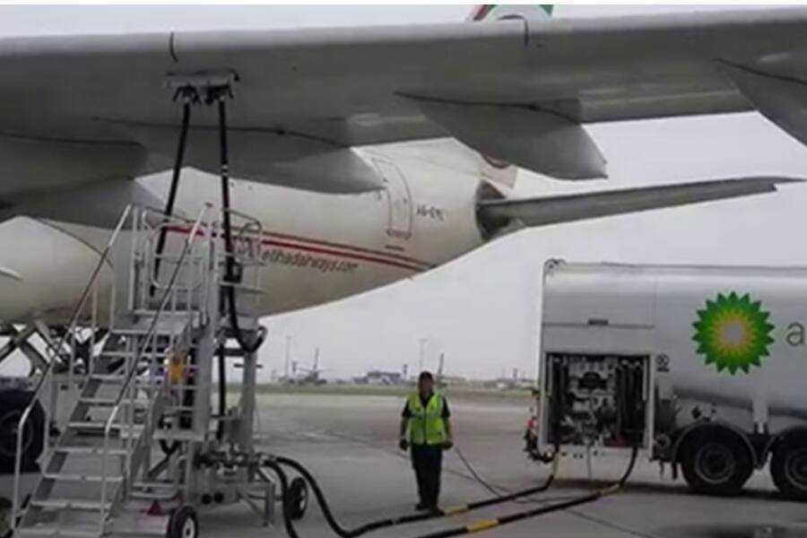 В Италии вводят лимиты на авиационное топливо в четырёх аэропортах