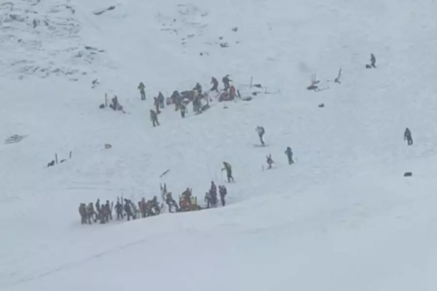 Лавина в Южном Тироле накрыла группу лыжников, есть погибшие и раненые