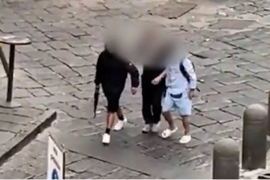 В Неаполе задержаны участники вооружённого конфликта после появления мужчины с автоматом Калашникова