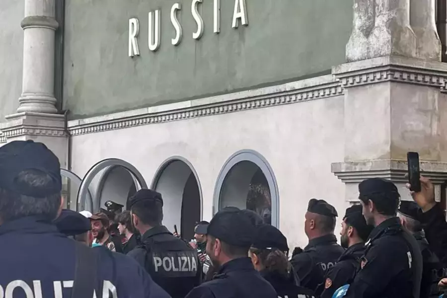 Евросоюз лишил Венецианскую биеннале гранта в 2 млн евро из-за участия России