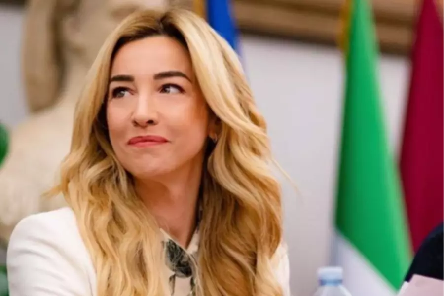 Мэр Генуи допустила участие в выборах против Мелони