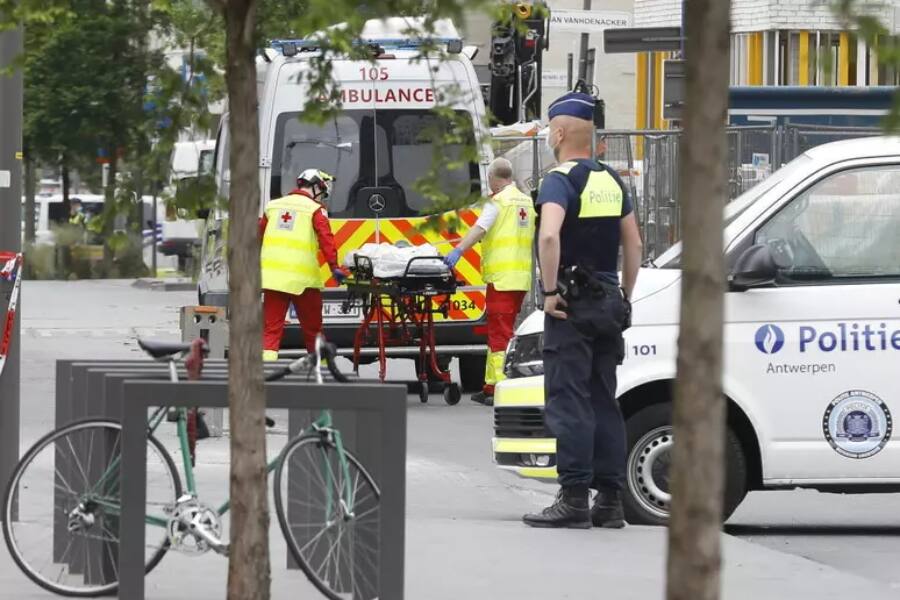Пять человек погибли при пожаре в жилом доме в Антверпене